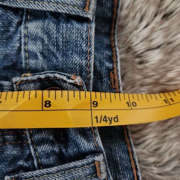 Levi's 550 Relaxed Fit Denim Cut Off Shorts Size 10 Reg - Picture 9 of 11